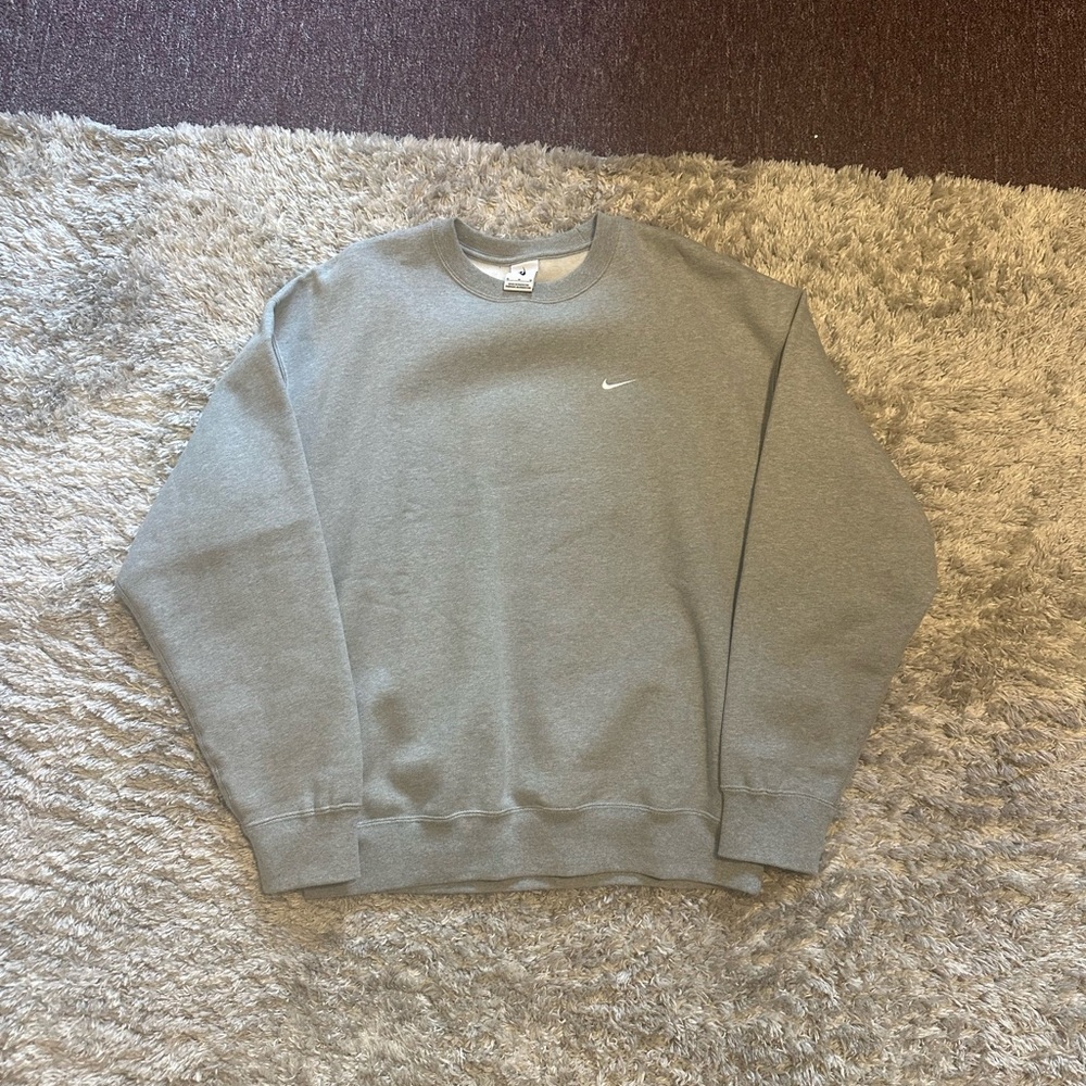 Nike oversized grey crewneck size medium